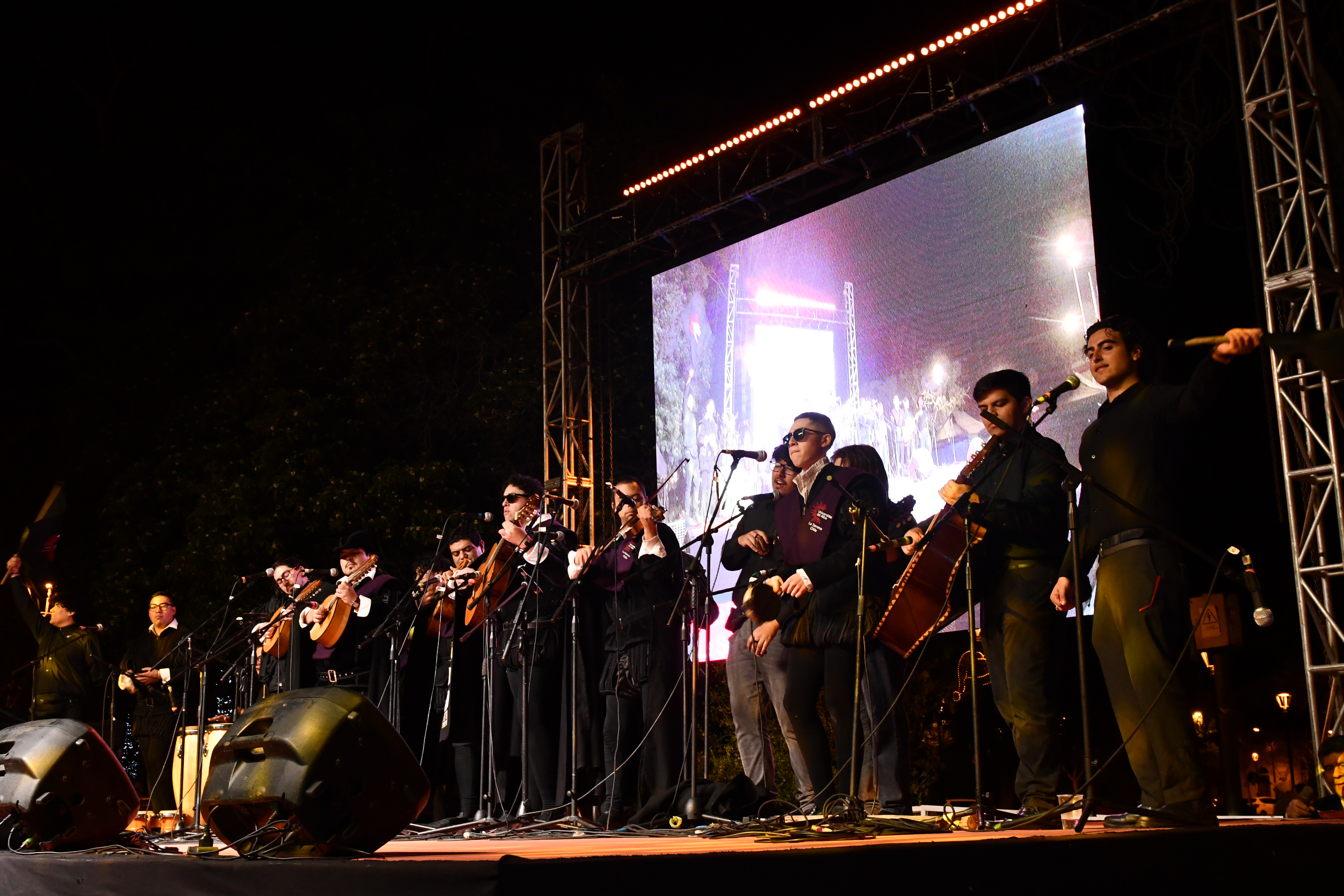 Masivo respaldo de público a gala de tunas  En el aniversario 480 años de La Serena